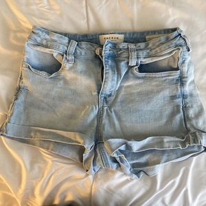 Pacsun shorts size 28
